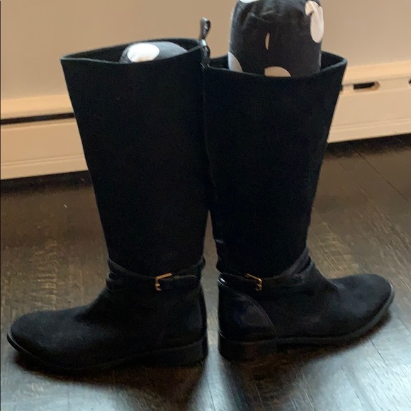 Yves Saint Laurent black boots - Picture 3 of 5